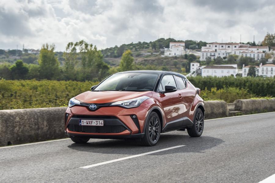  Toyota C-HR Hybrid 2019 года  (WW) (фото 70 из 174)